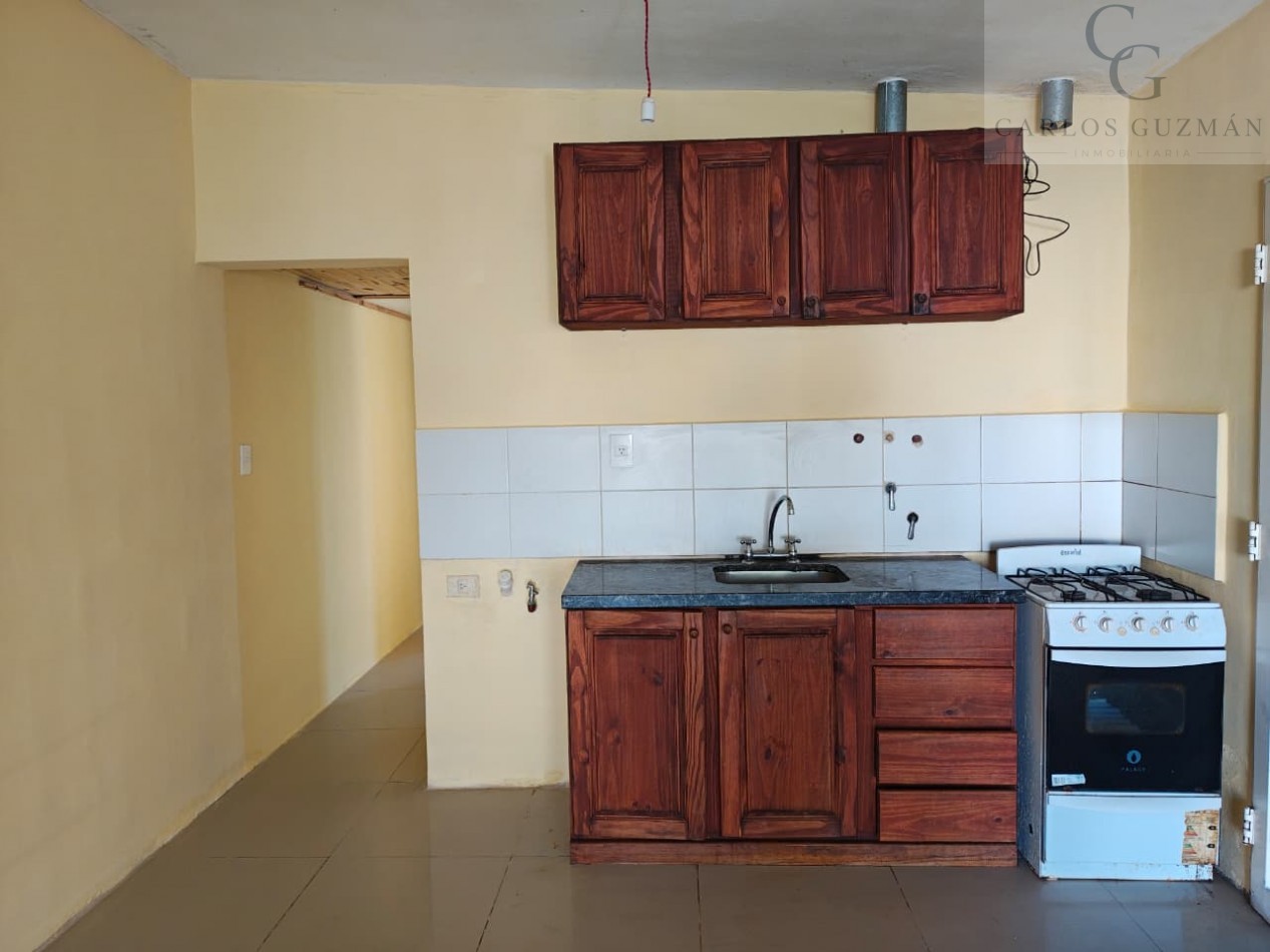 SE ALQUILA HERMOSA CASA AMPLIA!